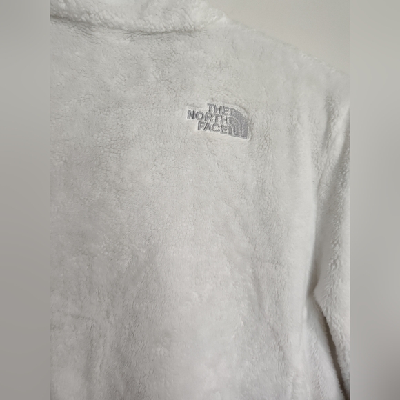 The North Face Women's White Fleece Jacket - Picture 6 of 10